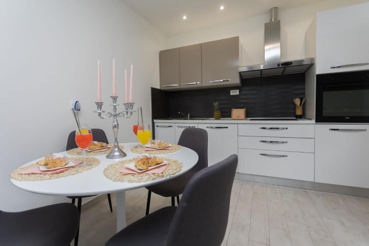 Bloom Apartment Split Eksteriør bilde