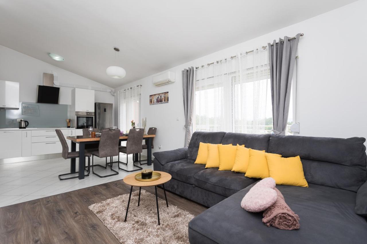 Bloom Apartment Split Eksteriør bilde